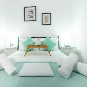 Modern & Stylish Flat For Friends & Couples Διαμέρισμα