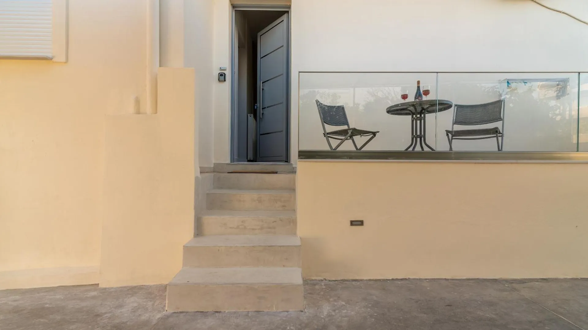 Stylish Apartment Near The Beach With Parking Gazi