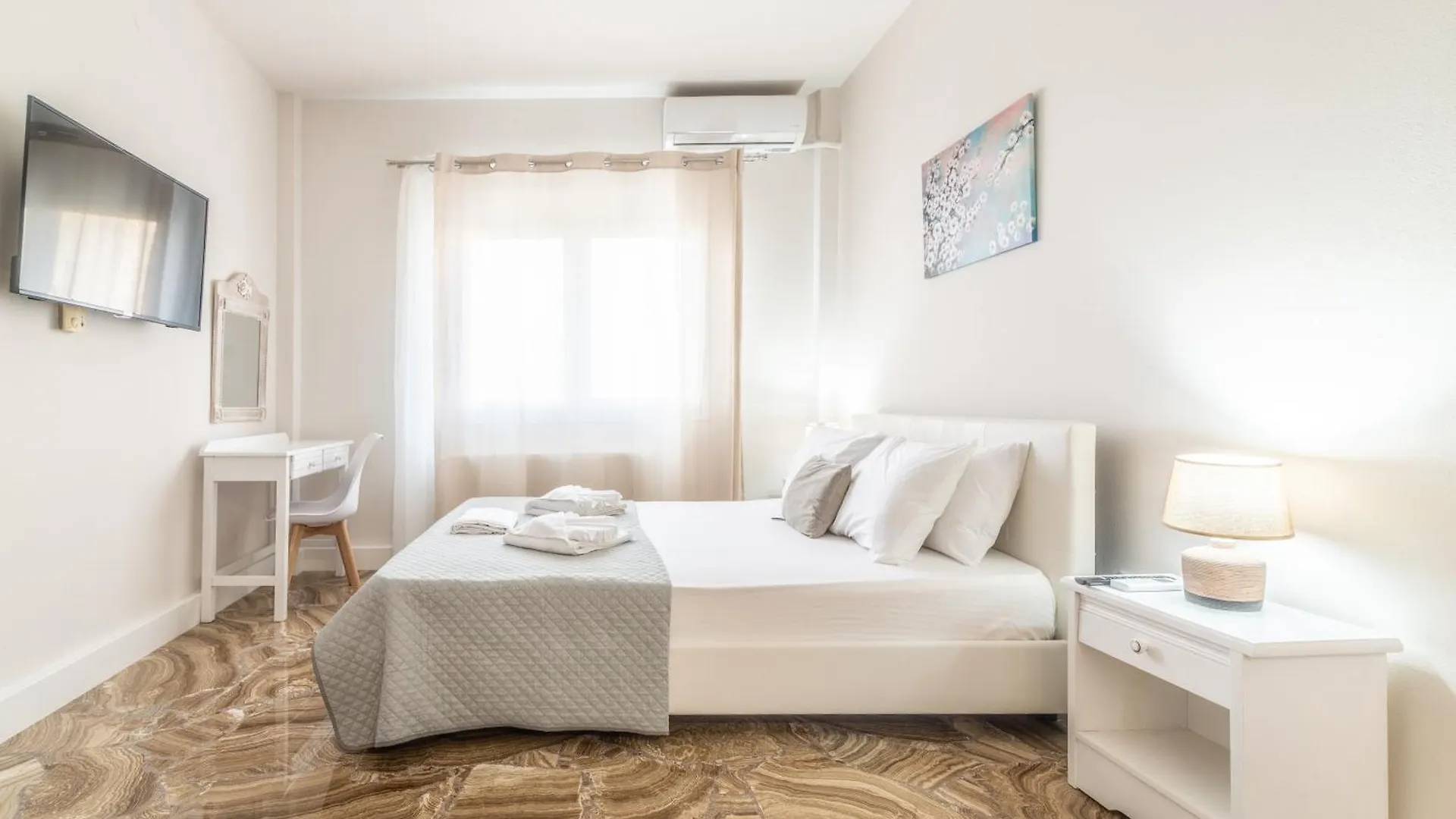 Stylish Apartment Near The Beach With Parking Gazi